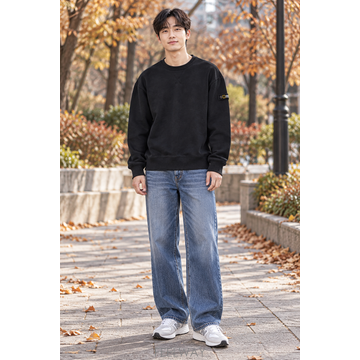 내셔널지오그래픽 남성95 블랙 맨투맨 착샷ㅇ(호구제샵