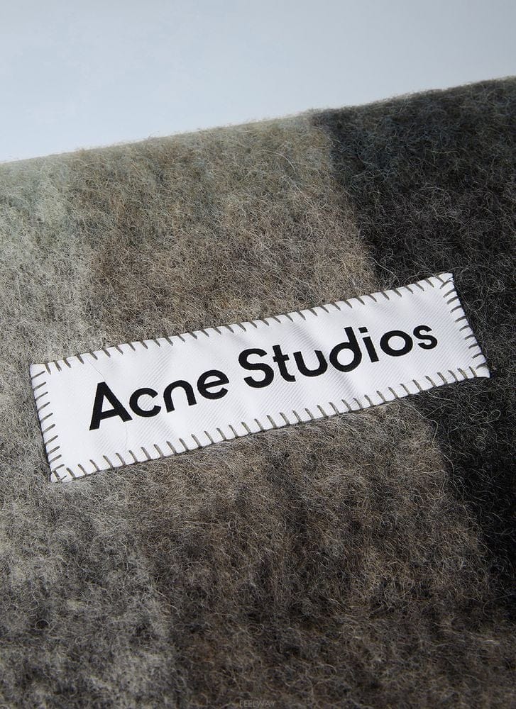 Acne 26 S/S ��ũ�� ��Ʃ��� üũ ��ī�� CA0084-BO8 B011081684626 S/S ��ũ�� ��Ʃ��� üũ ��ī�� CA0084-BO8 B0110816