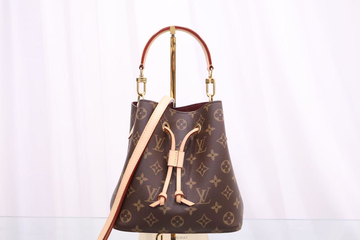 Louis Vuitton �߰� ���̺��� �׿��뿡 BB ���׷� ��Ŷ�� M46581�߰� ���̺��� �׿��뿡 BB ���׷� ��Ŷ�� M46581