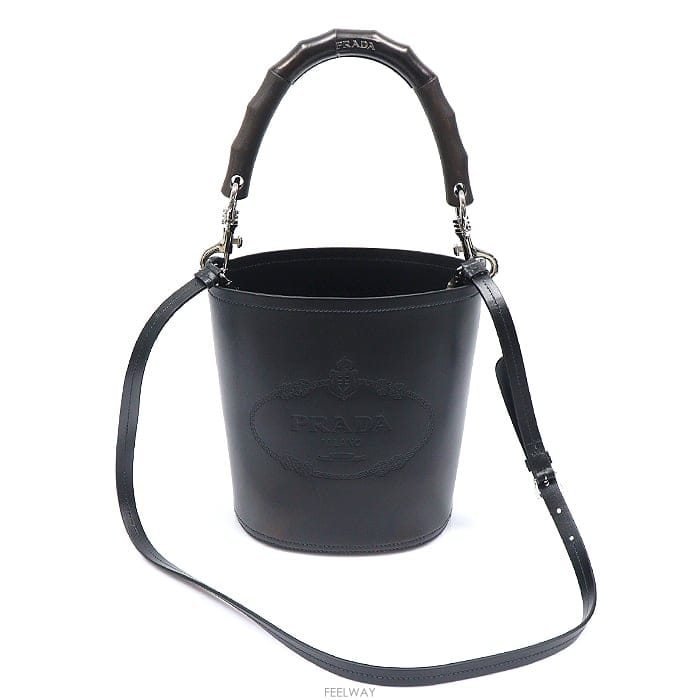 PRADA Prada(�����) 1BE048 ���� ��Ƽ ī����Ų �������� �ΰ� �ƺξ� ��� �ڵ� ��Ŷ�� 2WAYPrada(�����) 1BE048 ���� ��Ƽ ī����Ų �������� �ΰ� 