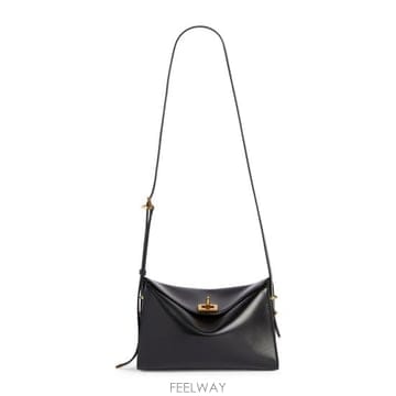 Balenciaga 26FW �߷��þư� ����� A006KZ 2ACRS 1000 BLACK26FW �߷��þư� ����� A006KZ 2ACRS 1000 BLACK