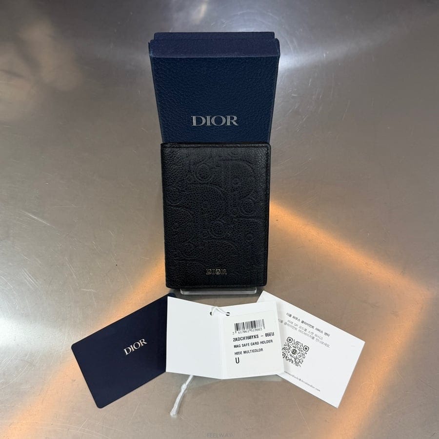 DIOR ��� �׷���Ƽ �׶��̼� ���ų����� ī��������� �׷���Ƽ �׶��̼� ���ų����� ī������