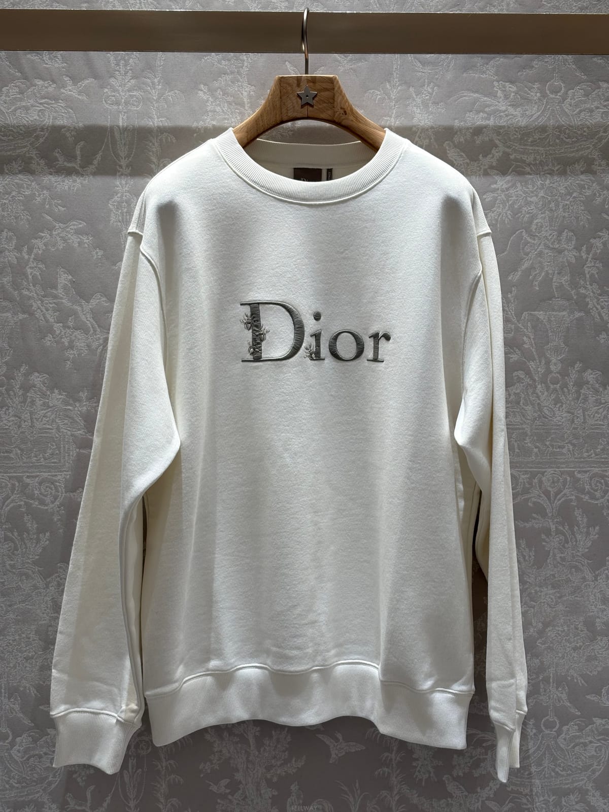 DIOR [�������]��� ȭ��Ʈ �ǹ��ΰ� ������ //��⼭��ǹ�����[�������]��� ȭ��Ʈ �ǹ��ΰ� ������ //��⼭��ǹ���