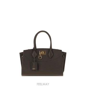 Ferragamo 26FW ����䷹ ��󰡸� STUDIO ��Ʃ��� ����Ʈ �̵�� �ڽ��� 786166 001 Nero26FW ����䷹ ��󰡸� STUDIO ��Ʃ��� ����Ʈ �̵�� 