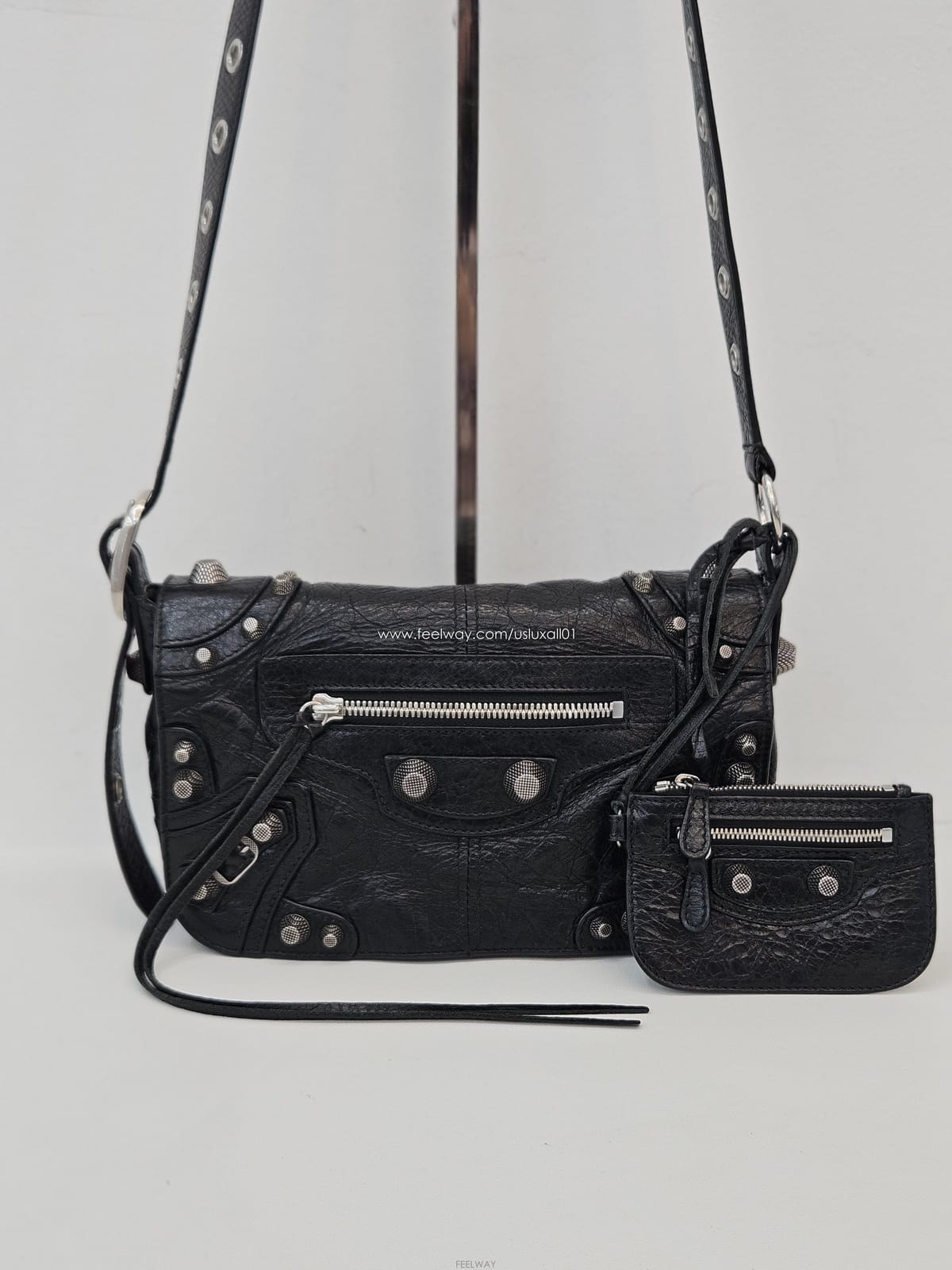Balenciaga [�߰���ǰ ������ �����] �߷��þư� �� ī�� �Ʒ��� ����Ų XS �޽����� 719082[�߰���ǰ ������ �����] �߷��þư� �� ī�� �Ʒ��� ��