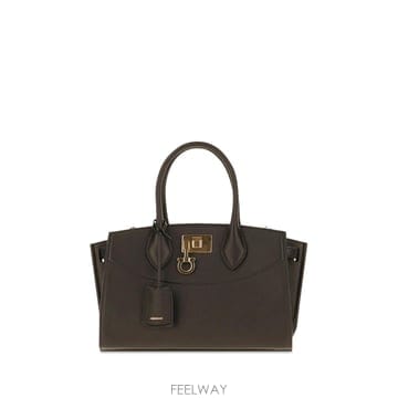 Ferragamo [W63]��󰡸� 786166 001 ���� ��Ʈ�� ž�ڵ�� ���۹� BORSE A SPALLA[W63]��󰡸� 786166 001 ���� ��Ʈ�� ž�ڵ�� ���۹� B