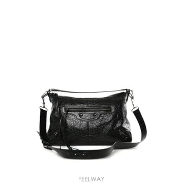 Balenciaga 26 FW �߷��þư� �̵�� ��Ƽ ���� ��� �� 8661052ABEK TP46032552126 FW �߷��þư� �̵�� ��Ƽ ���� ��� �� 8661052ABEK 