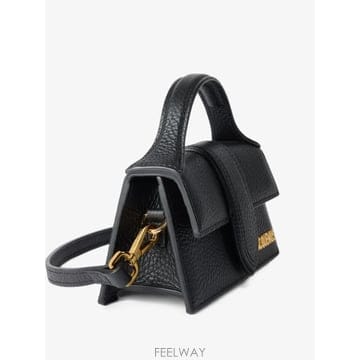 26 FW 쟈크뮈스 밤비노 그레인 미니 플랩 백 BAW00006AC03A03 TP460334981