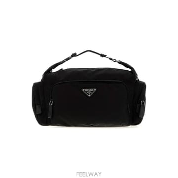 PRADA 26FW �ﰢ �����Ϸ� ��Ʈ�� ���� 2VH213 2DMG F000226FW �ﰢ �����Ϸ� ��Ʈ�� ���� 2VH213 2DMG F0002