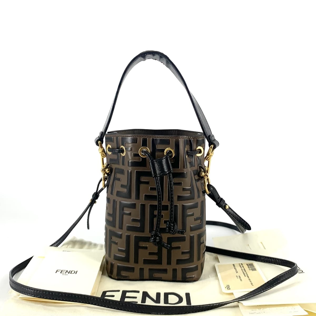 FENDI *��ȭ����* ��� ��Ʈ���� �̴� ��Ŷ�� ũ�ν��� 8BS010*��ȭ����* ��� ��Ʈ���� �̴� ��Ŷ�� ũ�ν��� 8BS010