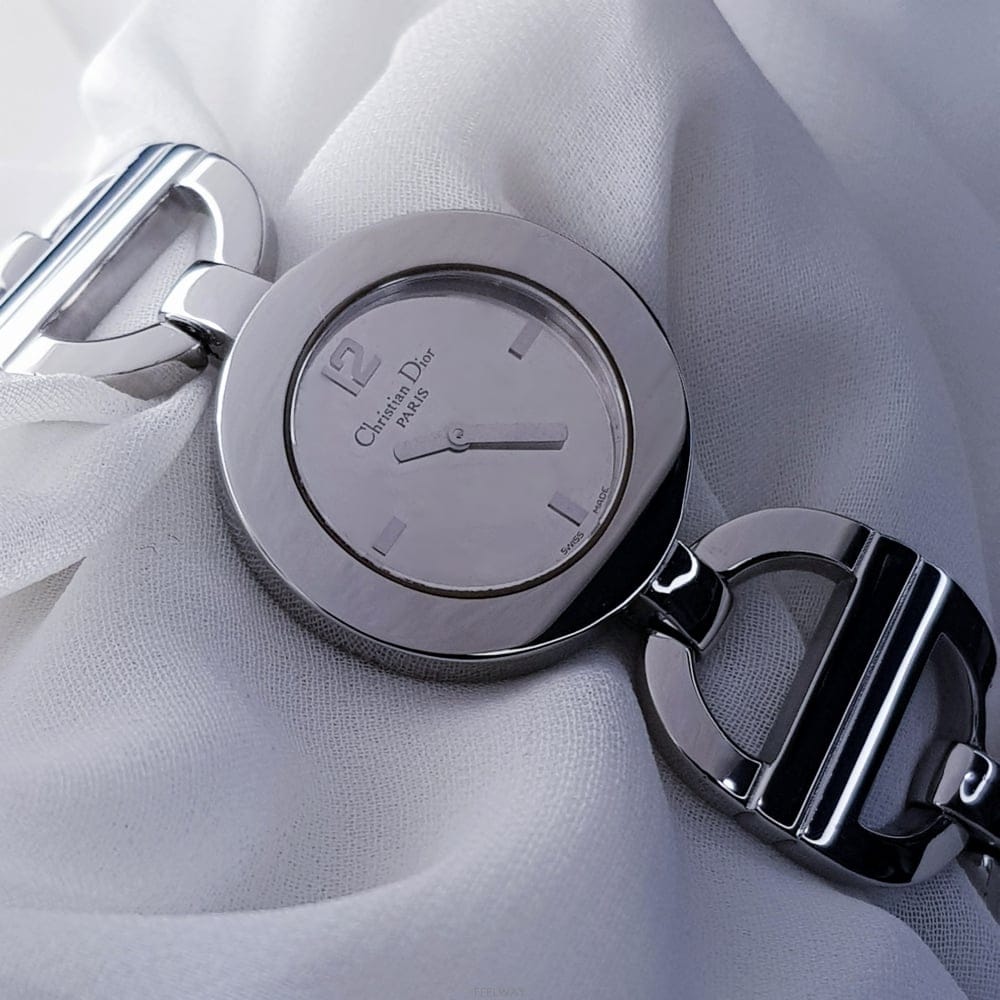 DIOR ��� CD022110 ���� ����� ���ڽð� ��ǰ�ð��� CD022110 ���� ����� ���ڽð� ��ǰ�ð�