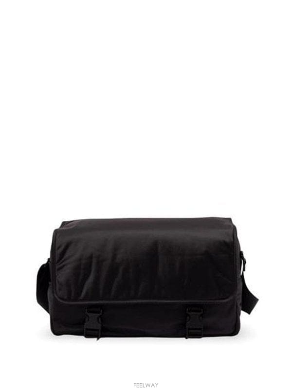 Saint Laurent ���ζ� ����Ʈ �ζ� �ĸ� �޽��� �� ���Ϸ� A003UVFAGIO 1 B0172519891���ζ� ����Ʈ �ζ� �ĸ� �޽��� �� ���Ϸ� A003UVFAGIO 1