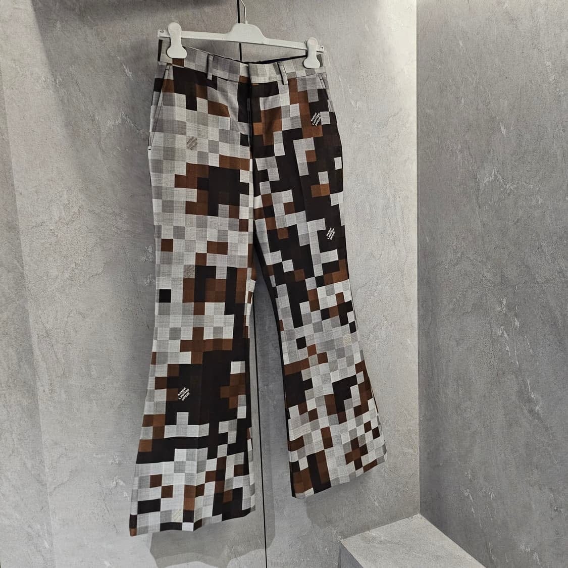 Louis Vuitton ���̺��� �ٹ̿� �ٸ��ö��� �۷� �÷��� �������̺��� �ٹ̿� �ٸ��ö��� �۷� �÷��� ����