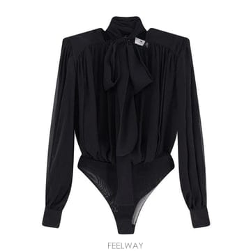 Elisabetta Franchi 26FW �����ں�Ÿ����ġ �ٵ��Ʈ Ƽ���� CB00661E2 110 NERO26FW �����ں�Ÿ����ġ �ٵ��Ʈ Ƽ���� CB00661E2 110 NE