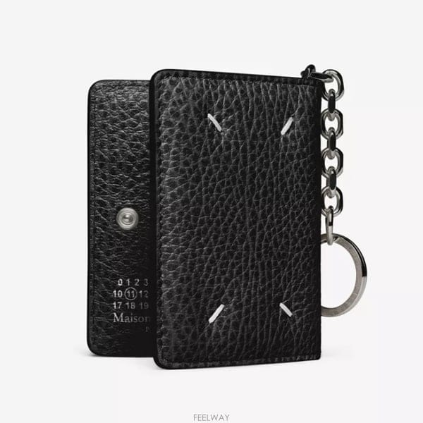 Maison Margiela ���� ���������� �׷��� �����̰��� Four Stitches Ű�� ī�� Ȧ�� (����)���� ���������� �׷��� �����̰��� Four Stitches Ű�� 