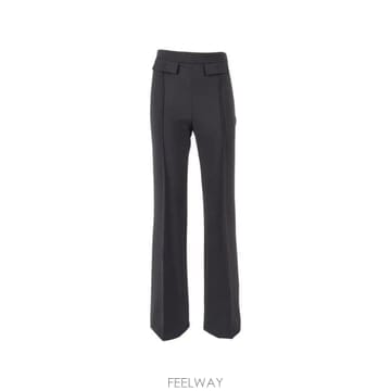 Elisabetta Franchi 26SS �����ں�Ÿ����ġ ��Ʈ����Ʈ ���� PA17161E2 110 BLACK26SS �����ں�Ÿ����ġ ��Ʈ����Ʈ ���� PA17161E2 110 BL