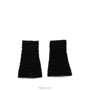 Lisa Yang 26FW ���� �� �尩 4025502 BL BLACK26FW ���� �� �尩 4025502 BL BLACK
