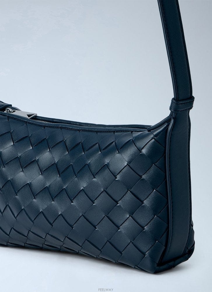 Bottega Veneta 26 F/W ���װ� ����Ÿ Ʈ������ �� �Ŀ�ġ 844018 V2HL0 B011252340826 F/W ���װ� ����Ÿ Ʈ������ �� �Ŀ�ġ 844018 V2HL0 B
