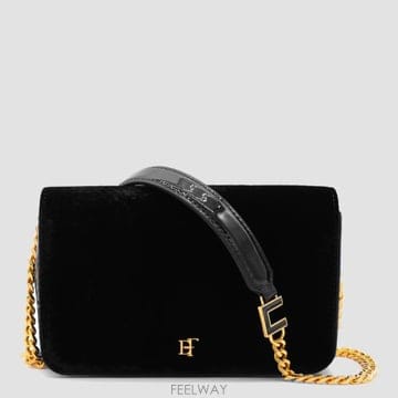 Elisabetta Franchi 26FW �����ں�Ÿ����ġ ũ�ν��� BS20A67E2 110 NERO26FW �����ں�Ÿ����ġ ũ�ν��� BS20A67E2 110 NERO