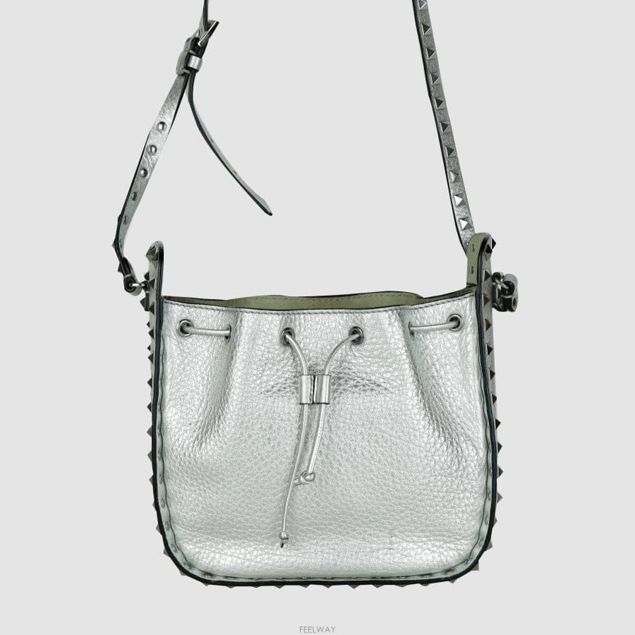 Valentino [�Ƹ�����]�߷�Ƽ�� ���͵� ����� ũ�ν���[�Ƹ�����]�߷�Ƽ�� ���͵� ����� ũ�ν���