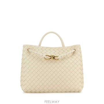 Bottega Veneta [X45]���װ� ����Ÿ 766016VCPP1 9211 ���� ��Ʈ�� ���۹� ž�ڵ�� �ڵ�� Ivory leat[X45]���װ� ����Ÿ 766016VCPP1 9211 ���� ��Ʈ�� ���۹�