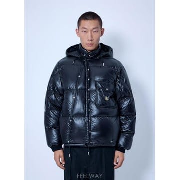 | Other Brand | 26 FW Moncler RE ICONS ���� ī���ڷ� �ĵ� �� �ٿ� ��Ŷ mon0166063blk26 FW Moncler RE ICONS ���� ī���ڷ� �ĵ� �� �ٿ� ��Ŷ