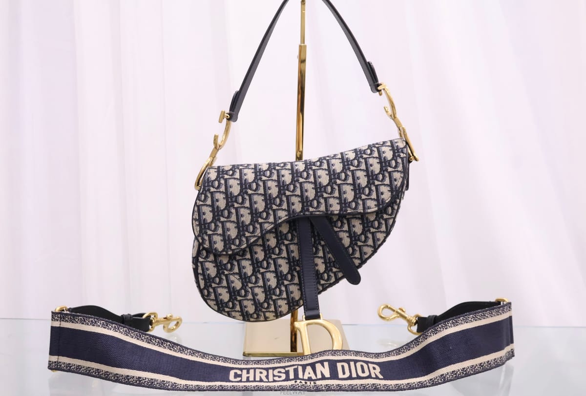 DIOR �߰� ��� ������ũ ��ī�� ���� ��Ʈ ����� M0446CTZQ.M928�߰� ��� ������ũ ��ī�� ���� ��Ʈ ����� M0446CTZQ.M