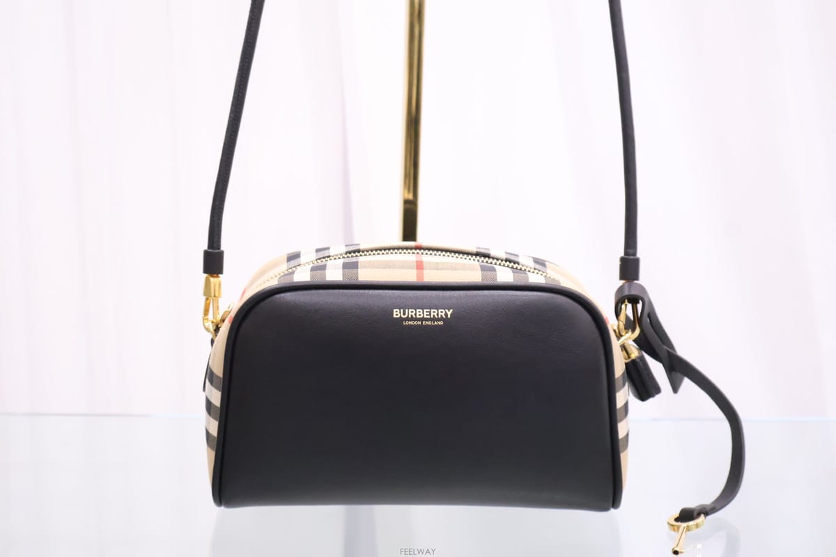 Burberry �߰� ������ ���� ��Ƽ�� üũ ���� ť�� ũ�ν� �ٵ�� 8036730�߰� ������ ���� ��Ƽ�� üũ ���� ť�� ũ�ν� �ٵ�� 8