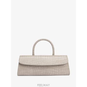 BY FAR 26 FW BY FAR �հ� ũ��Ŀ���� ����Ʈ �̴� ��Ʈ �� MWBTH034CL005W TP46036875126 FW BY FAR �հ� ũ��Ŀ���� ����Ʈ �̴� ��Ʈ �� MWBTH