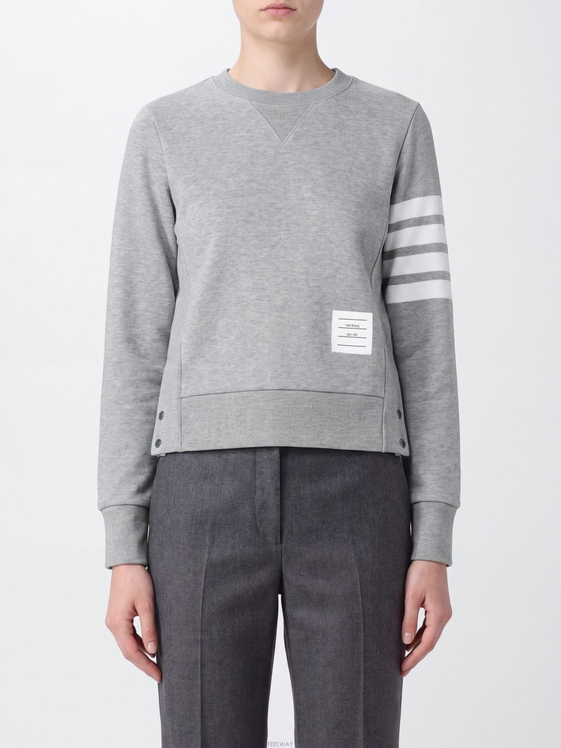 Thom Browne [A6] ����� FJT002A00535 ���� Ƽ���� FJT002A00535-055[A6] ����� FJT002A00535 ���� Ƽ���� FJT002A00535-05