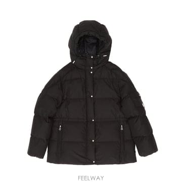 26 F/W 몽클레어 PIUMINO CORTO HIMALAYA 블랙  B0742501476