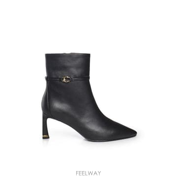 COCCINELLE 26FW ��ġ�ڸ� ���� E4VTK110101 001 BLACK26FW ��ġ�ڸ� ���� E4VTK110101 001 BLACK