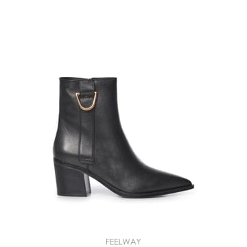 COCCINELLE 26FW ��ġ�ڸ� ���� E4V6E310101 001 BLACK26FW ��ġ�ڸ� ���� E4V6E310101 001 BLACK