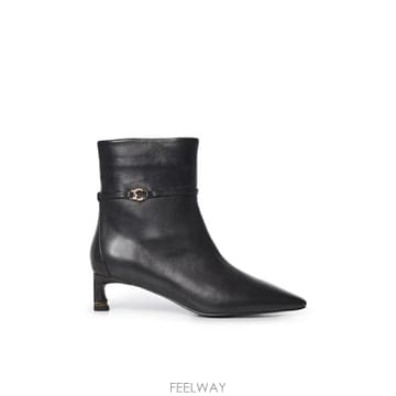 COCCINELLE 26FW ��ġ�ڸ� ���� E4VTK110201 001 BLACK26FW ��ġ�ڸ� ���� E4VTK110201 001 BLACK