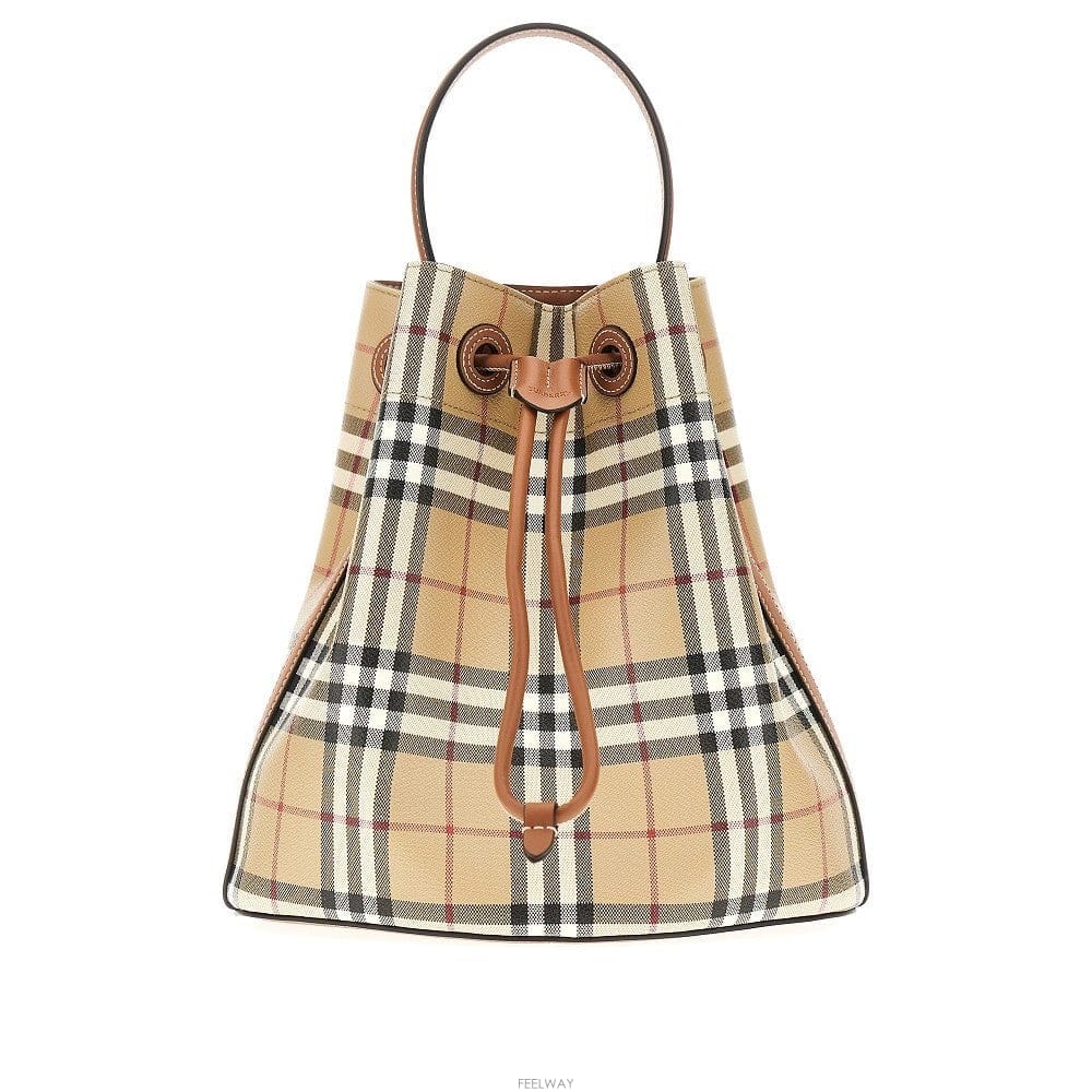 Burberry 26 F/W ������ ���� ��Ŷ �� WITH üũ ��Ƽ�� 8109795 B013235119426 F/W ������ ���� ��Ŷ �� WITH üũ ��Ƽ�� 8109795 B0