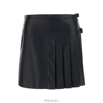 Armani 26FW �������� �Ƹ����� ��ĿƮ EW004879AF28201UC001 Black26FW �������� �Ƹ����� ��ĿƮ EW004879AF28201UC001 Bla