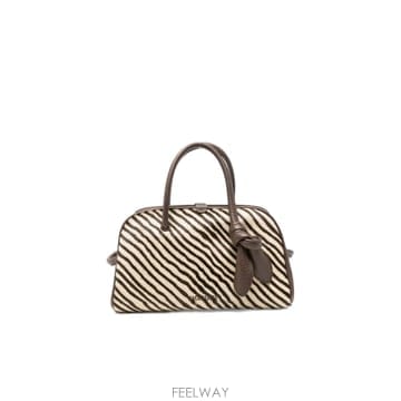 Jacquemus �δ��� JACQUEMUS ��ũ���� �ִϸ� ���� ���� ��Ʈ���δ��� JACQUEMUS ��ũ���� �ִϸ� ���� ���� ��Ʈ��