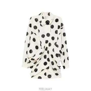 Jacquemus �δ��� JACQUEMUS ��ũ���� ȭ��Ʈ �����δ��� JACQUEMUS ��ũ���� ȭ��Ʈ ����