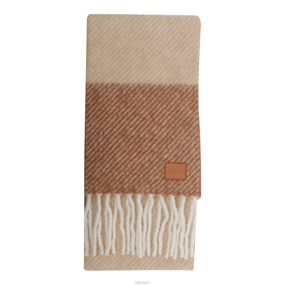 Loewe 26 S/S �ο��� �ΰ� ����ī & �� ��ī�� FSA6SS2W01/0 B001236800726 S/S �ο��� �ΰ� ����ī & �� ��ī�� FSA6SS2W01/0 B00