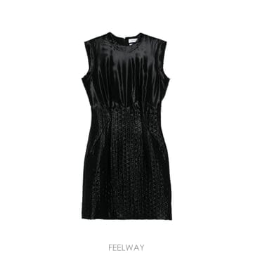 Alexander Mcqueen Alexander McQueen quilted satin mini dress 12371385516296 TPAlexander McQueen quilted satin mini dress 12371385516