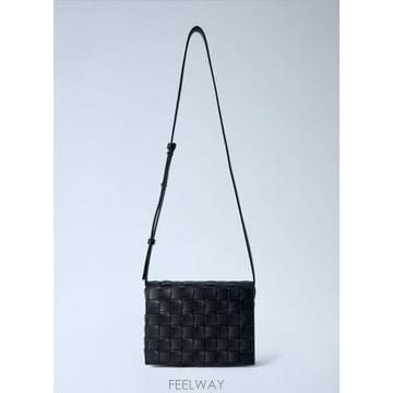 Bottega Veneta 26 FW ���װ� ����Ÿ ���� Orto Messenger Bag bov0165004brn26 FW ���װ� ����Ÿ ���� Orto Messenger Bag bov0165004