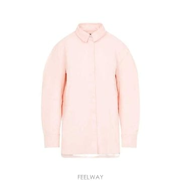 Jacquemus 26FW ��ũ���� ����콺 ���� 26HSHW00576AD00066 LIGHT PINK 41026FW ��ũ���� ����콺 ���� 26HSHW00576AD00066 LIGHT P