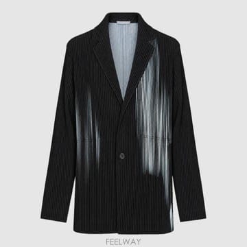 Issey Miyake 26FW �ȹ� �ø��� �̼��� �̾��� ��Ʈ ���� HP68JD240 17 SHADOW BLACK26FW �ȹ� �ø��� �̼��� �̾��� ��Ʈ ���� HP68JD240 17 