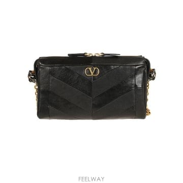 Valentino 26FW �߷�Ƽ�� ����ٴ� ����� WB0S99 UYF 0NO NERO26FW �߷�Ƽ�� ����ٴ� ����� WB0S99 UYF 0NO NERO