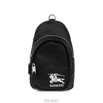 버버리 EKD 자수 지퍼형 백팩 8138627A1189 BLACK TP980421013