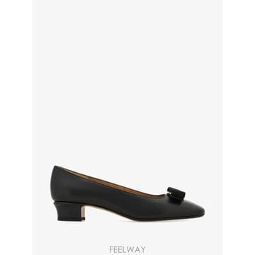 Ferragamo 26 FW ��󰡸� �ٶ� ������ 798834 TP46046114326 FW ��󰡸� �ٶ� ������ 798834 TP460461143