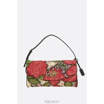 Valentino [E32]�߷�Ƽ�� ����ٴ� 9W0B0T31TLR4B8 ���� ũ�ν��� ����� ���� ������ ���� ��Ʈ�� ��Ȧ��[E32]�߷�Ƽ�� ����ٴ� 9W0B0T31TLR4B8 ���� ũ�ν��� ��
