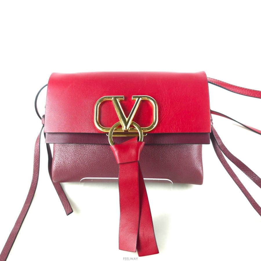 Valentino [�Ƹ�����]�߷�Ƽ�� V�� ���� �÷� ����� ũ�ν���[�Ƹ�����]�߷�Ƽ�� V�� ���� �÷� ����� ũ�ν���