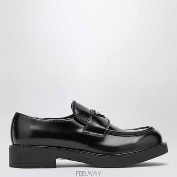 26 F/W 프라다 초콜렛 모카신 인 블랙 브러쉬 레더 2DE127G B0052527044