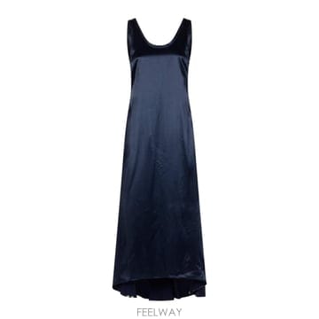 Off White �δ��� Off-White ����ȭ��Ʈ ���̺� �� �巹���δ��� Off-White ����ȭ��Ʈ ���̺� �� �巹��